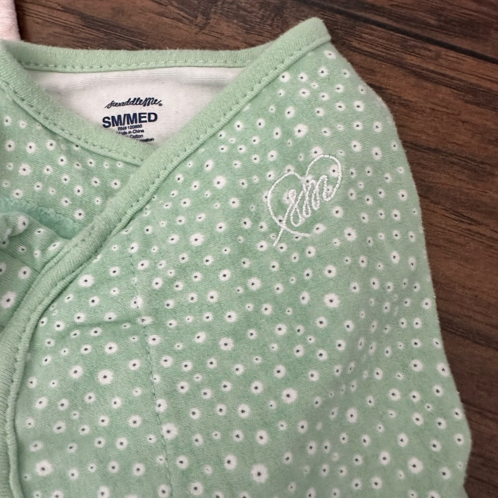 Set of Three Baby Swaddleme Swaddles in Green and Pink and floral - Picture 2 of 5